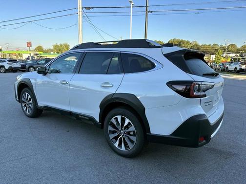 2025 Subaru Outback Touring XT