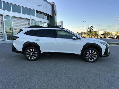 2025 Subaru Outback Touring XT