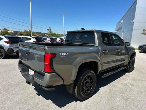 2024 Toyota Tacoma Hybrid TRD
