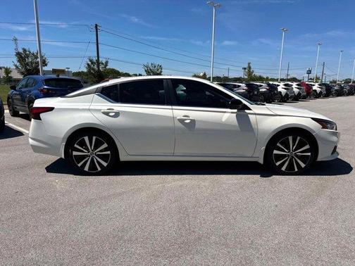 2020 Nissan Altima 2.5 SR