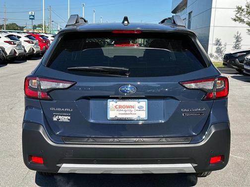 2025 Subaru Outback Touring XT