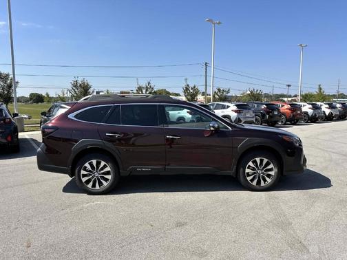 2025 Subaru Outback Touring XT