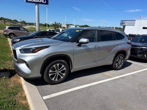 2023 Toyota Highlander Hybrid XLE