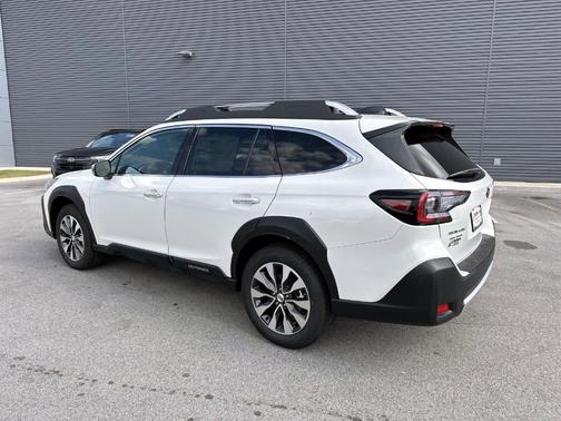 2025 Subaru Outback Touring XT