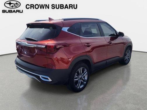 Mars Orange 2022 Kia Seltos S