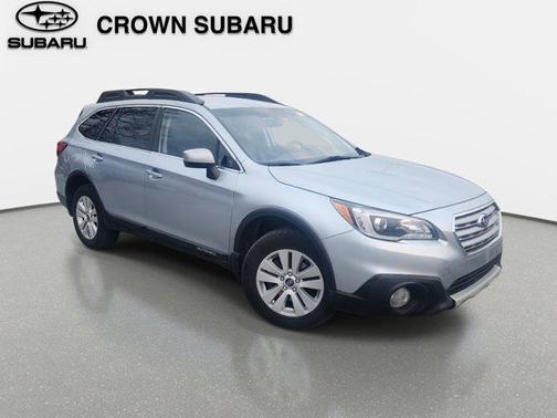 Ice Silver Metallic 2017 Subaru Outback 2.5i Premium