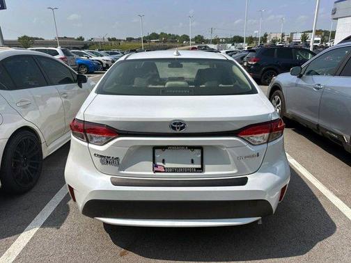 2022 Toyota Corolla Hybrid LE