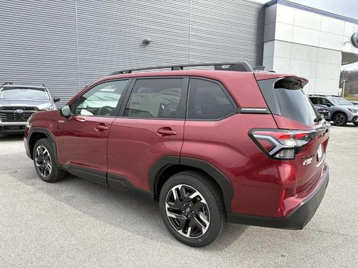2025 Subaru Forester Hybrid Premium