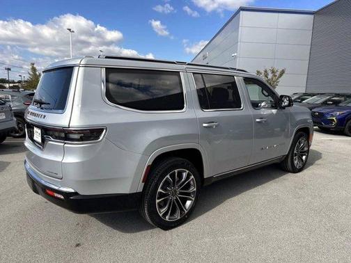 2023 Jeep Grand Wagoneer Series III