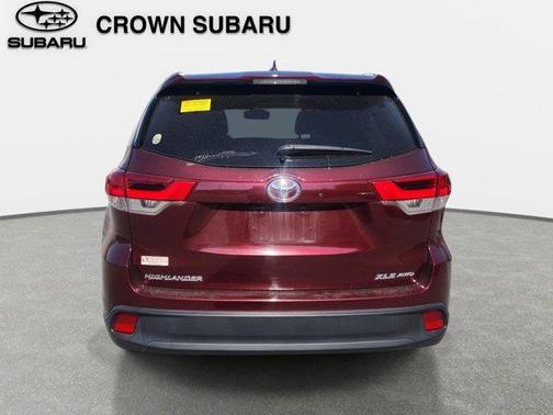 2019 Toyota Highlander SE