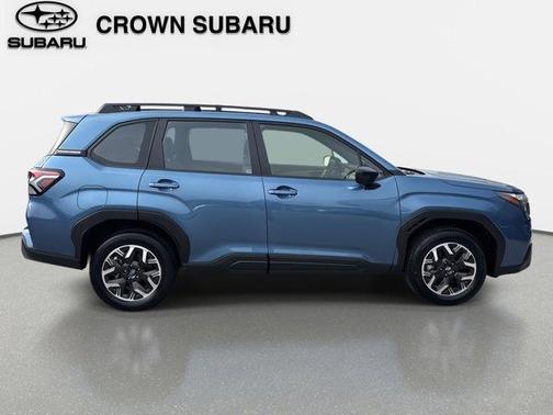2025 Subaru Forester Base