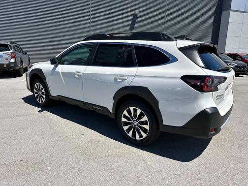 2025 Subaru Outback Limited XT