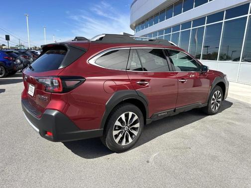 2025 Subaru Outback Touring XT