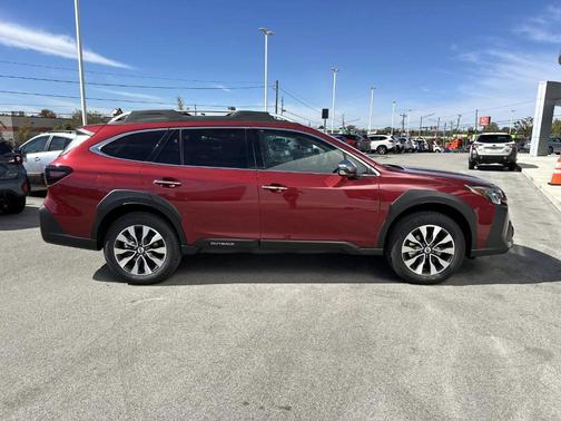 2025 Subaru Outback Touring XT