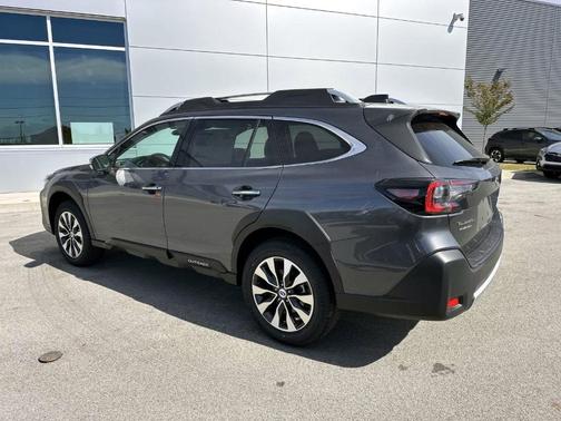 2025 Subaru Outback Touring