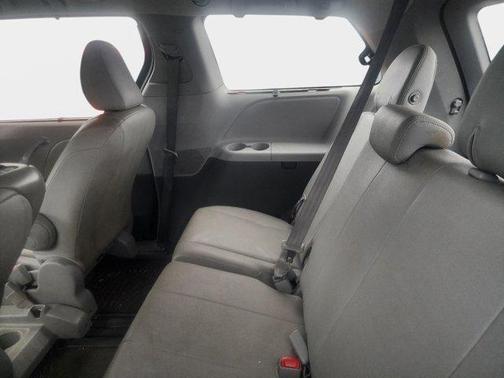 2017 Toyota Sienna L