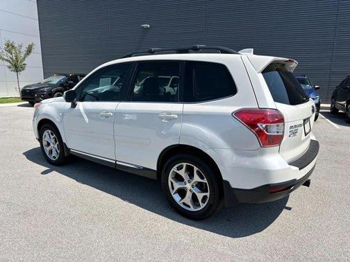 2016 Subaru Forester 2.5i Touring