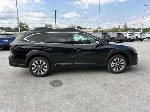 2025 Subaru Outback Touring XT