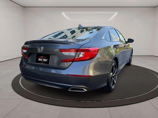Modern Steel Metallic 2018 Honda Accord Sport