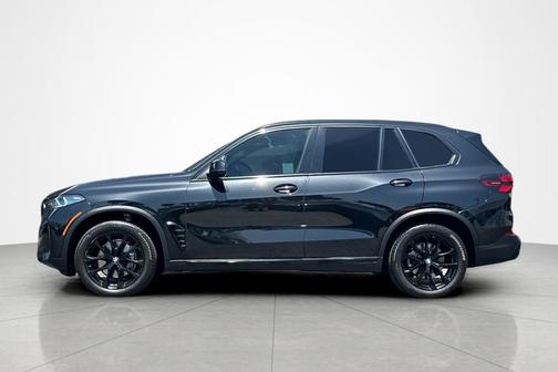 Black Sapphire Metallic 2024 BMW X5 sDrive40i