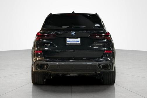Black Sapphire Metallic 2026 BMW X5 PHEV xDrive50e