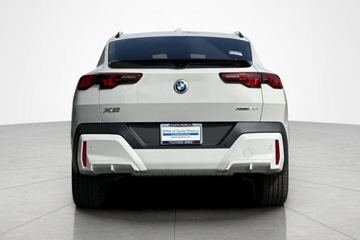 Alpine White 2026 BMW X2 xDrive28i