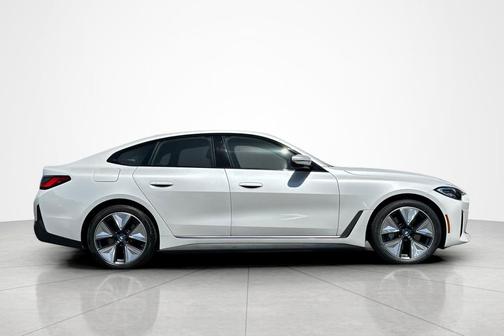 Mineral White Metallic 2023 BMW i4 Gran Coupe eDrive35