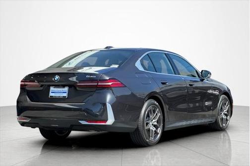 2026 BMW 530 530i Sedan