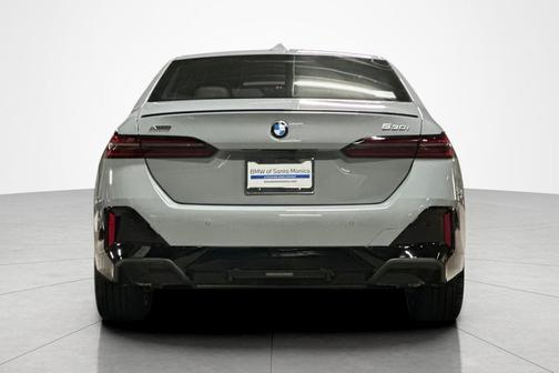 Brooklyn Grey Metallic 2027 BMW 530 i xDrive