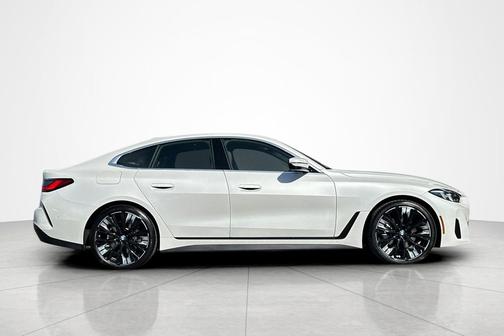 Mineral White Metallic 2025 BMW 430 Gran Coupe 430i Gran Coupe