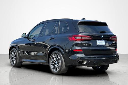 Black Sapphire Metallic 2023 BMW X5 PHEV xDrive45e