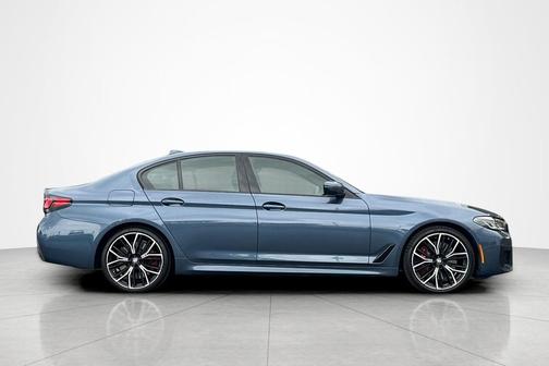Arctic Race Blue Metallic 2023 BMW 540 i