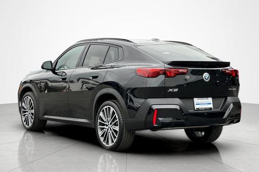 Black Sapphire Metallic 2025 BMW X2 xDrive28i