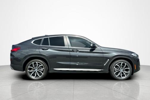 Dark Graphite Metallic 2024 BMW X4 xDrive30i