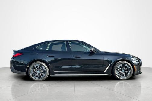 Black Sapphire Metallic 2023 BMW i4 Gran Coupe eDrive35