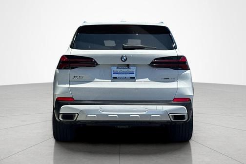 Alpine White 2024 BMW X5 sDrive40i