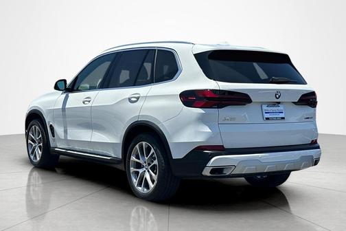 Alpine White 2024 BMW X5 sDrive40i