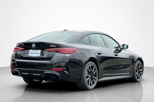 Black Sapphire Metallic 2026 BMW i4 Gran Coupe M60