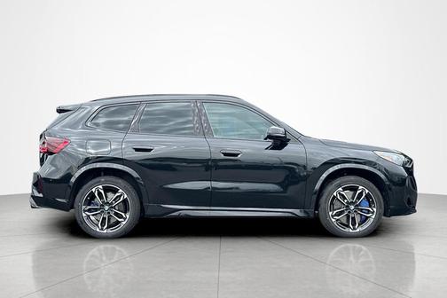Black Sapphire Metallic 2026 BMW X1 M35i