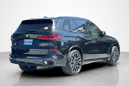 Black Sapphire Metallic 2026 BMW X5 PHEV xDrive50e