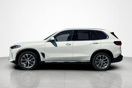 Alpine White 2026 BMW X5 xDrive40i