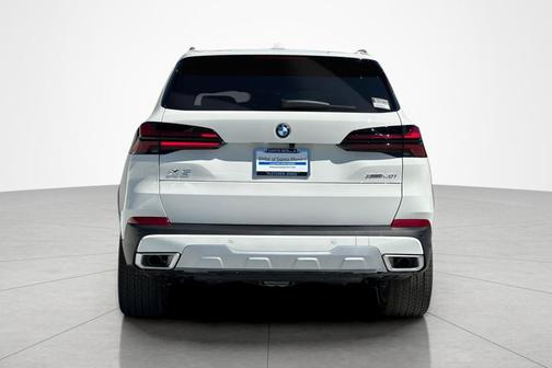 Alpine White 2026 BMW X5 xDrive40i