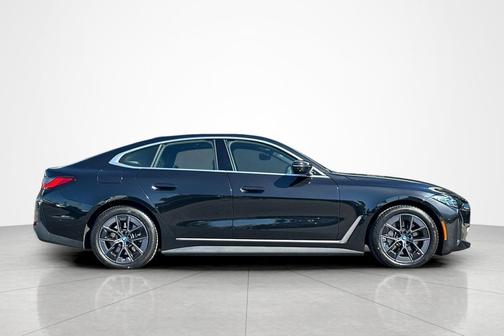 Black Sapphire Metallic 2023 BMW i4 Gran Coupe eDrive40