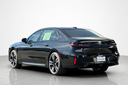2026 BMW 740 L