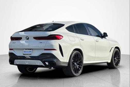 Alpine White 2026 BMW X6 xDrive40i Sports Activity Coupe