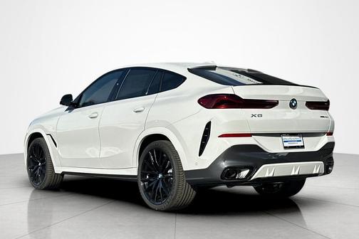 Alpine White 2026 BMW X6 xDrive40i Sports Activity Coupe