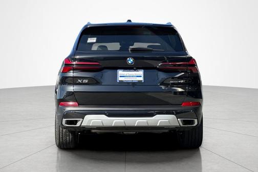 Black Sapphire Metallic 2024 BMW X5 sDrive40i