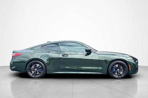 San Remo Green Metallic 2023 BMW M440 i