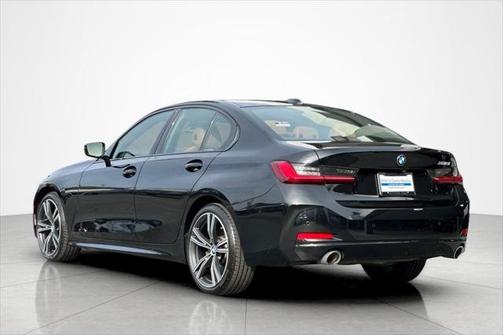 2023 BMW 330 330i Sedan