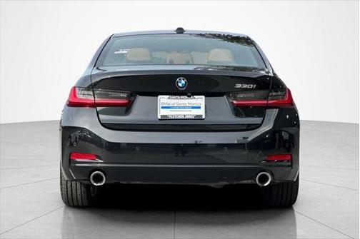2023 BMW 330 330i Sedan